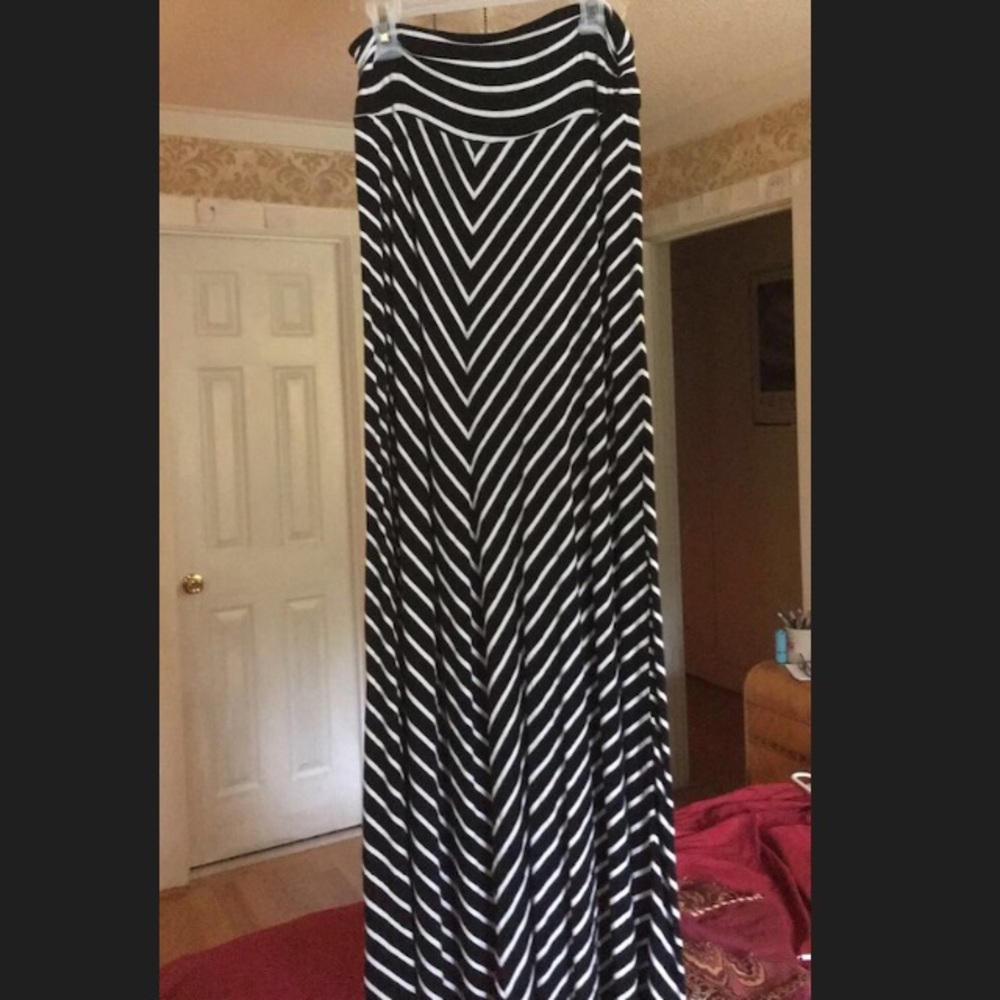 Black and white striped maxi skirt